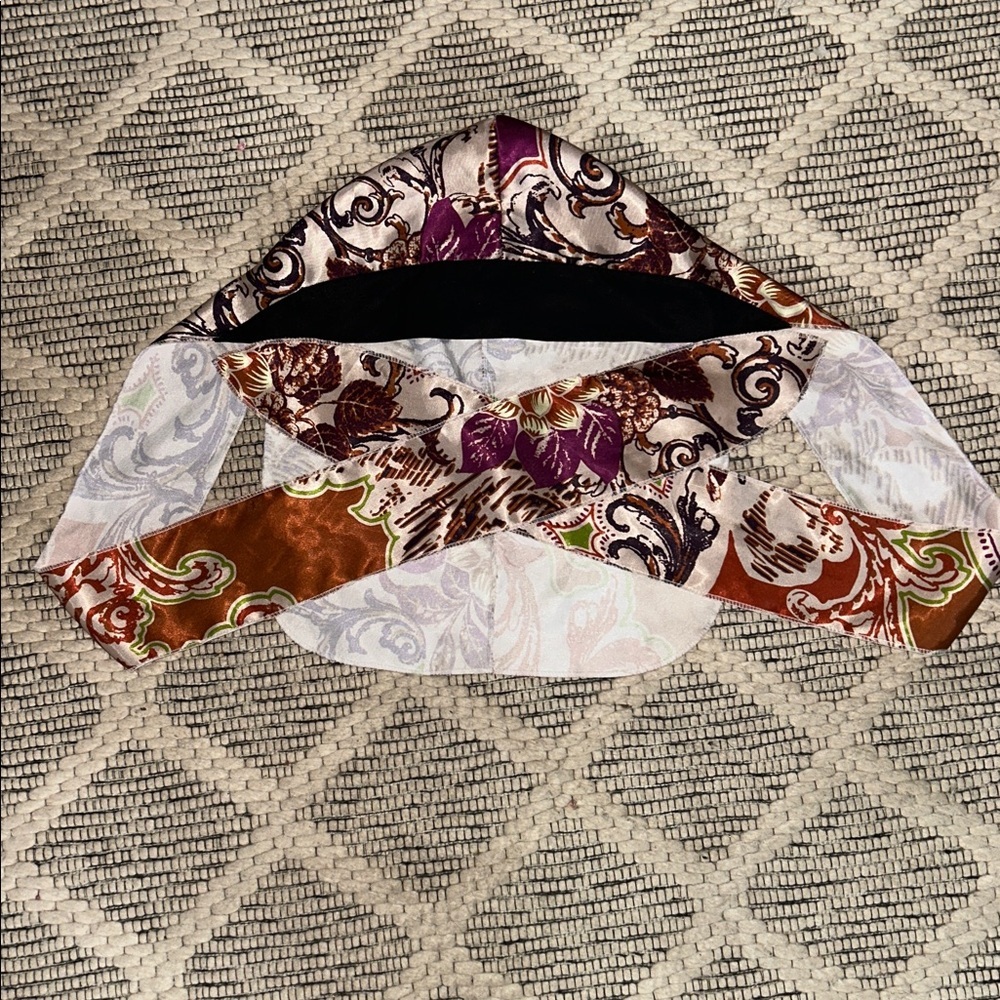 Beautiful Patterned Design Satin Bonnet - Evolve - Picture 6 of 6